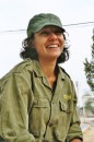 Portait de Rose en soldat rieuse * 512 x 768 * (104KB)